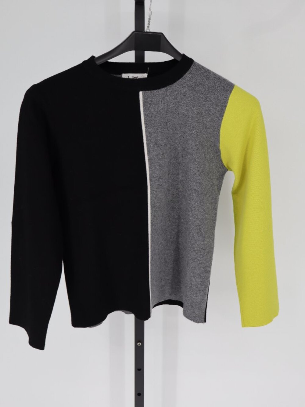 THML Color block Crew Sweater  Size M